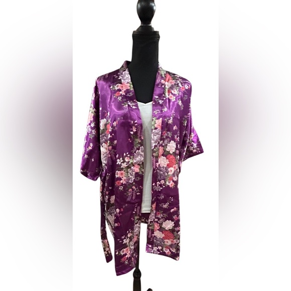 💜ABSOLUTELY GORGEOUS SILKY KIMONO/BATHROBE!! STUNNING FLORAL PRINT! - Picture 15 of 16